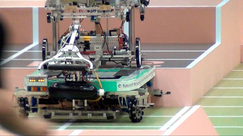Robocon2012總決賽東京大學(xué)自動車(QL-13).jpg